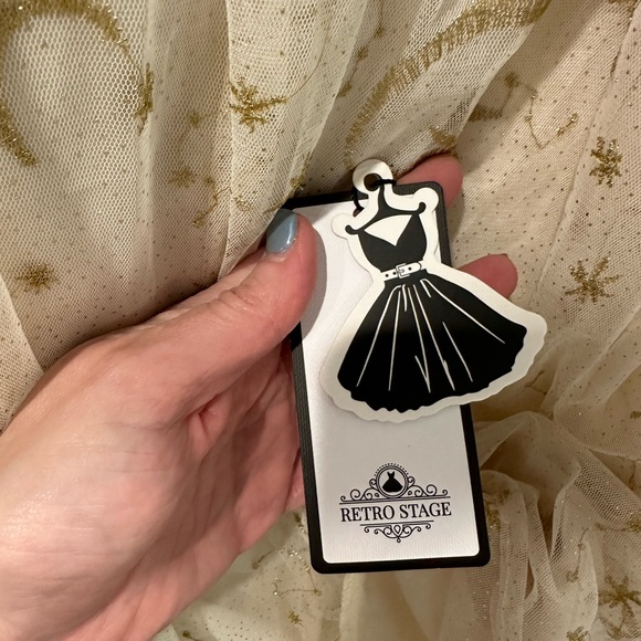 Retro-Stage Vintage ivory and gold/yellow moon and stars dress - Picture 11 of 12